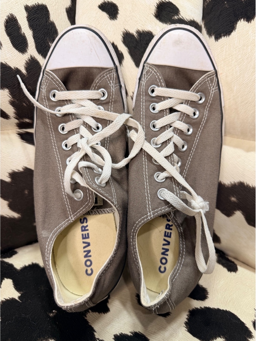 Converse All Star Low Top Sneakers in Gray Size 9 Unisex
